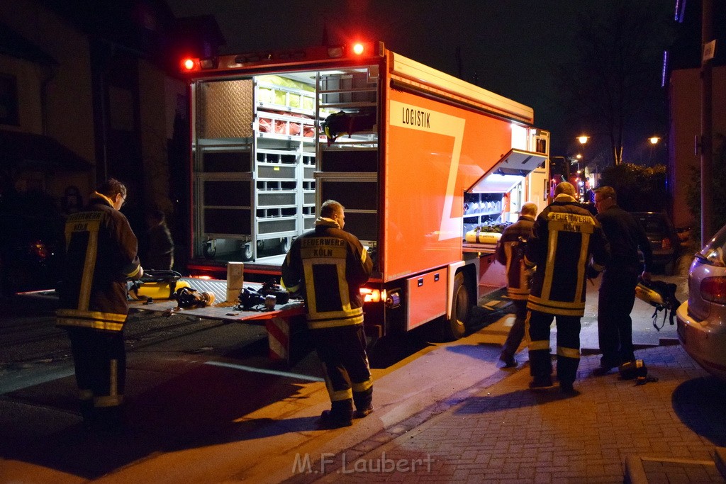 Feuer 2 Koeln Porz Langel Hinter der Kirche P176.JPG - Miklos Laubert